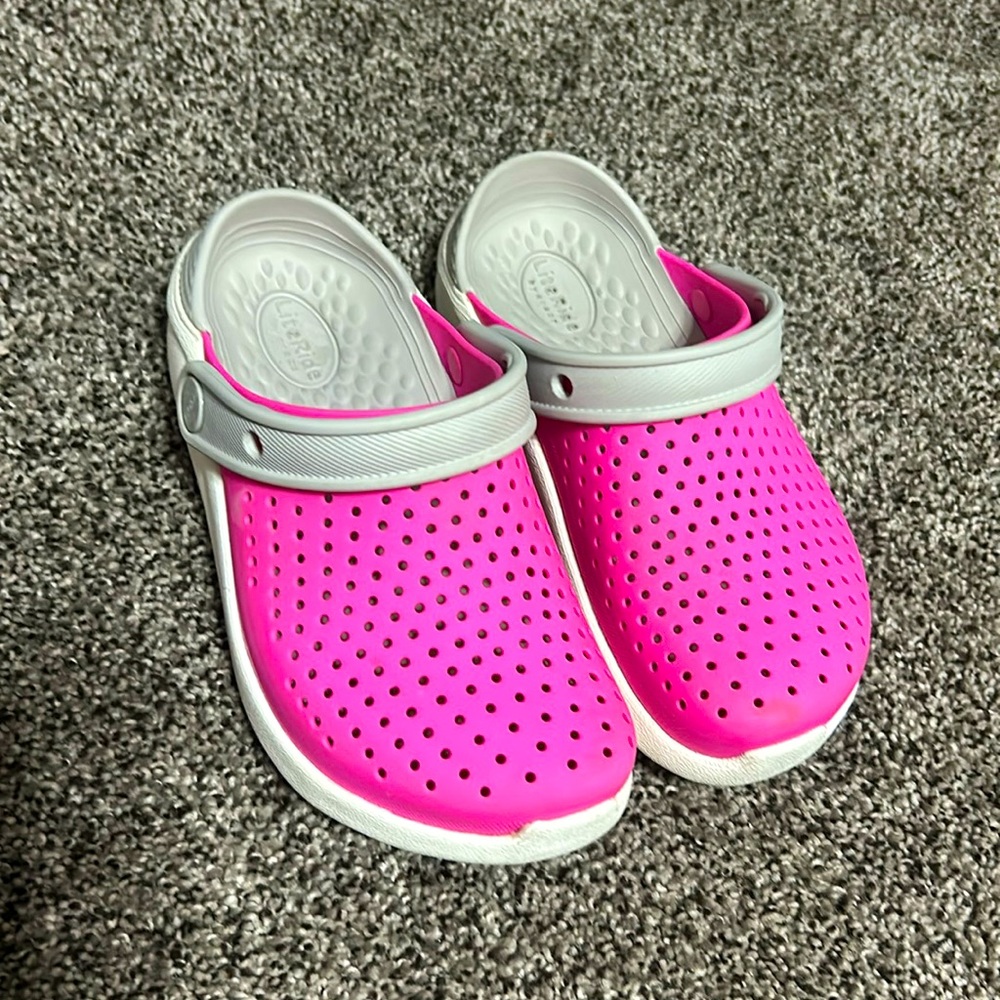 Crocs